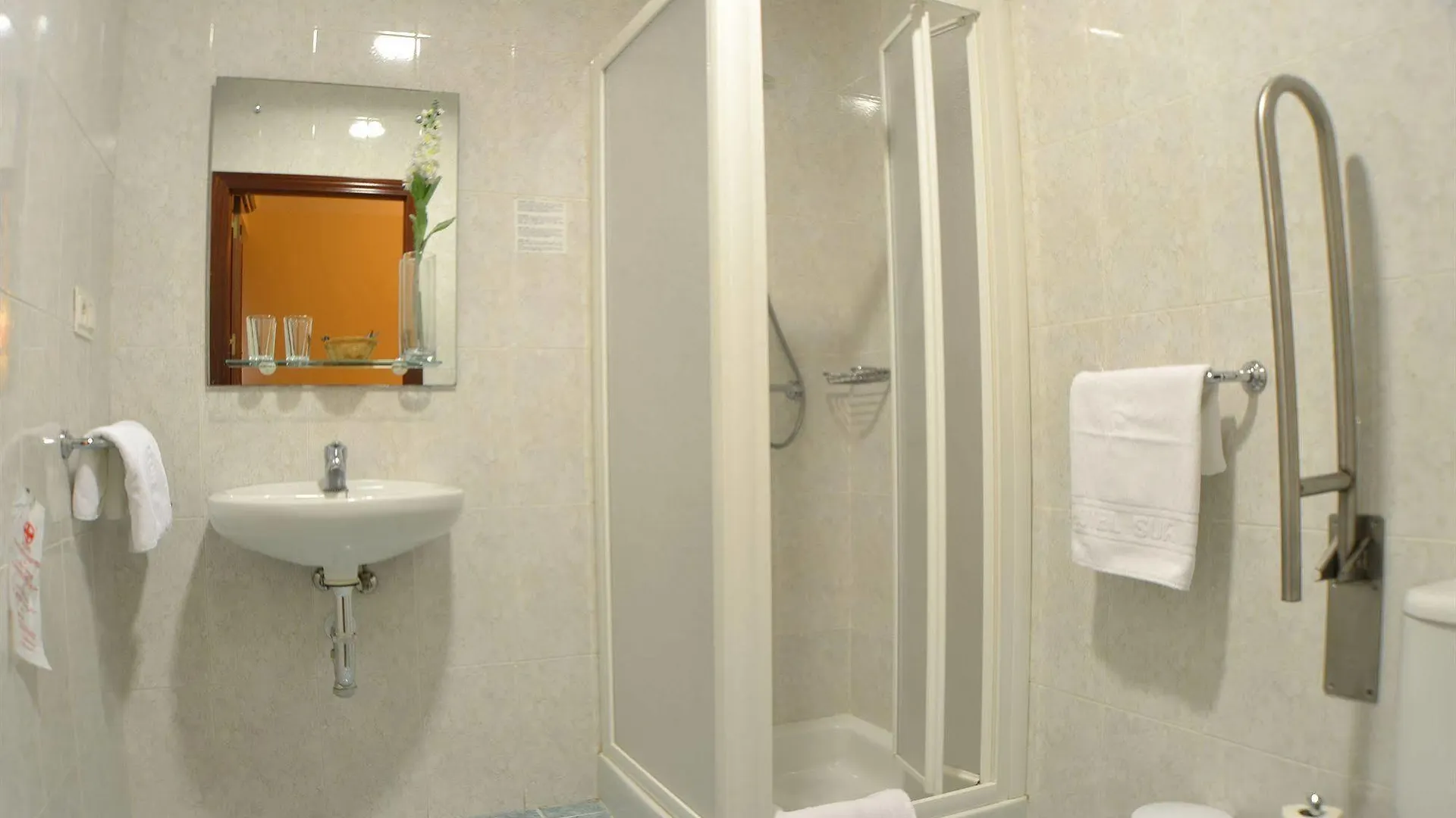 Hotel Sur Málaga 2*,